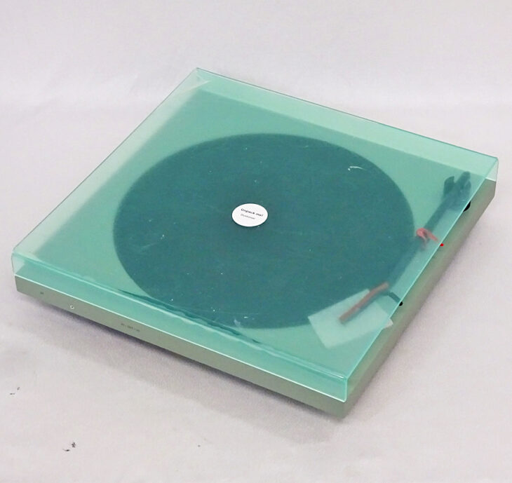 東京都中野区でTONE Factory【TONE Turntable】トーンファクトリー トーンターンテーブル ベルトドライブ レコードプレーヤー 未使用品 を買取させていただきました。