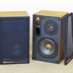 東京都中野区でJBL【Studio Monitor 4406】モニタースピーカー ペア 中古品を買取させていただきました。